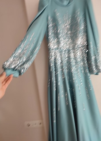 Uzun Kollu Turkuaz İşlemeli Abiye Elbise - Görsel 4