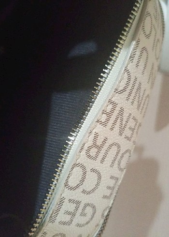 Beyaz Baskılı Kadın Deri Çapraz Çanta - Görsel 3