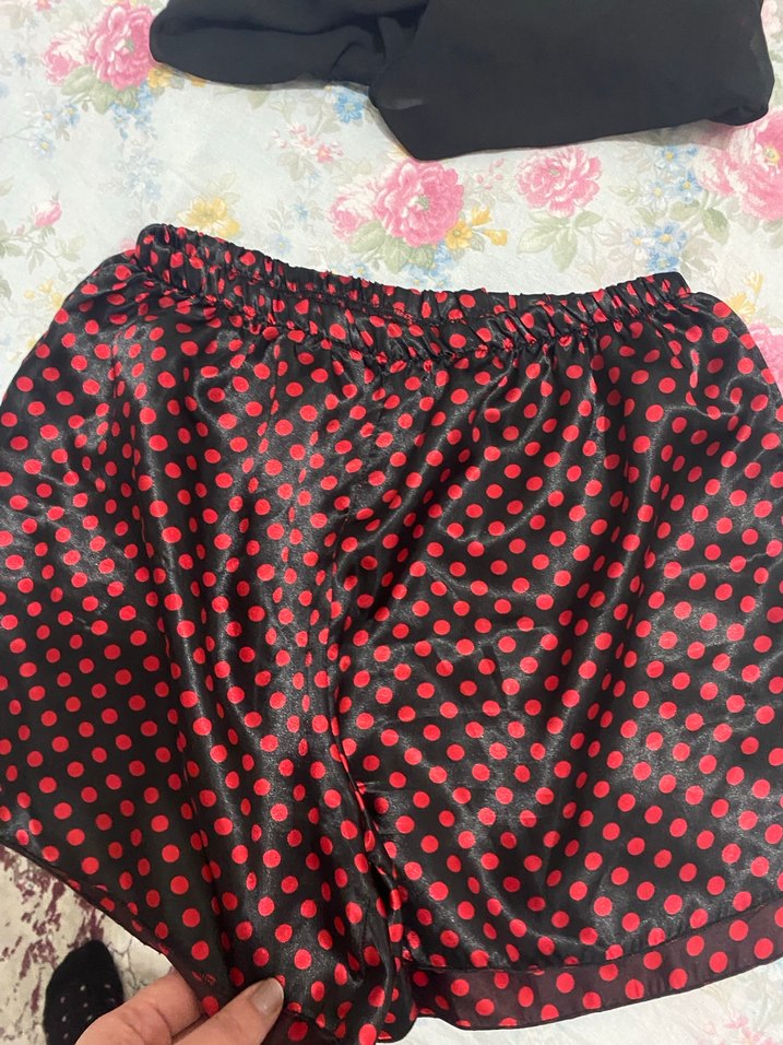 Siyah Kırmızı Puantiyeli İnce Askılı Gecelik - Görsel 3