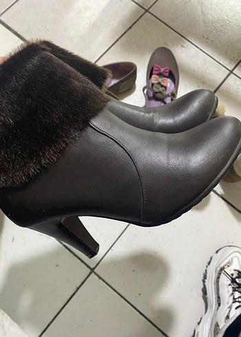 Kahverengi Kürklü Deri Stiletto Bot - Görsel 2