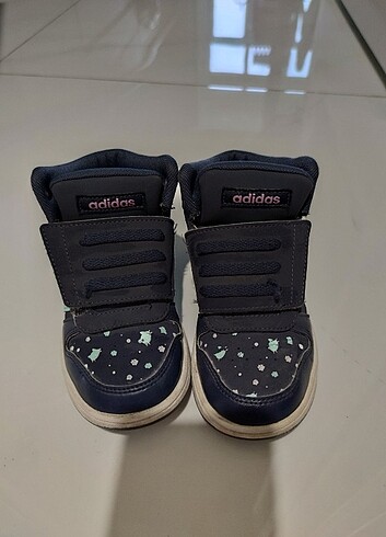 Adidas Kız çocuk bot ayakkabi