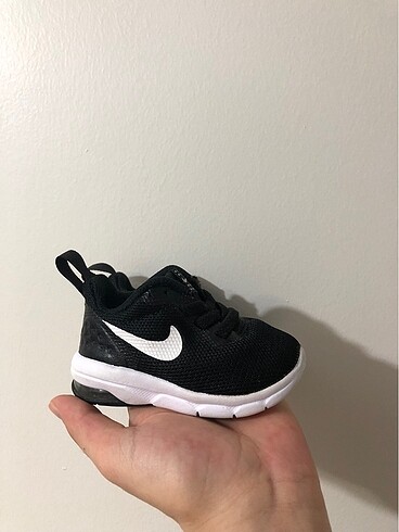18 Beden siyah Renk Spor ayakkabı