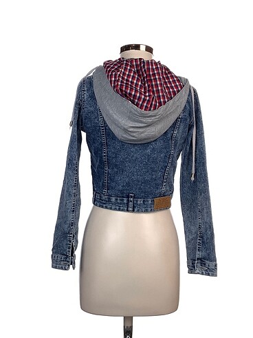 m Beden Vintage Love Ceket %70 İndirimli.