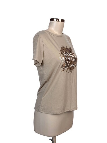 Defacto Defacto T-shirt %70 İndirimli.