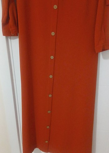 Düğmeli Koyu Kırmızı Uzun Kollu Uzun Elbise - Görsel 4