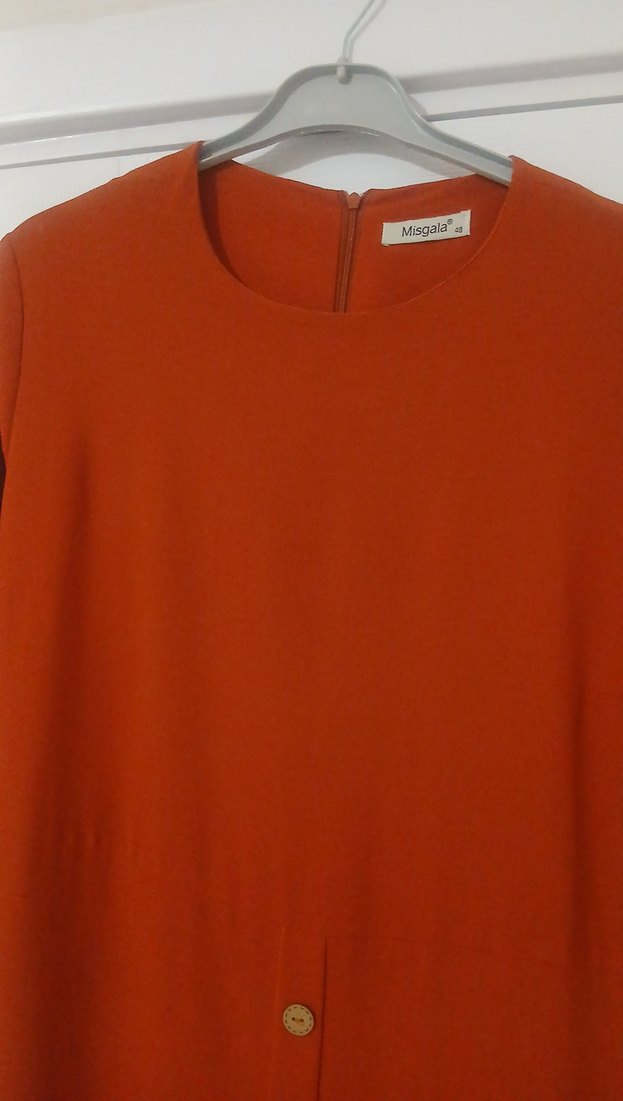 Düğmeli Koyu Kırmızı Uzun Kollu Uzun Elbise - Görsel 3