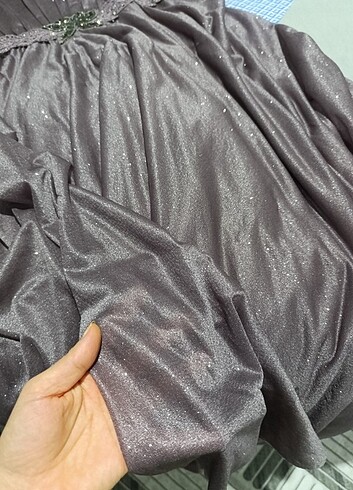 Lila renginde tesettür abiye  - Görsel 6