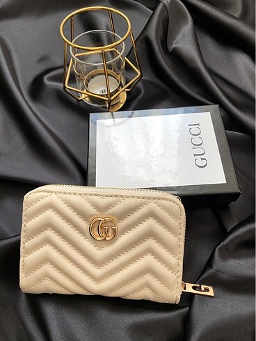 Gucci cüzdan