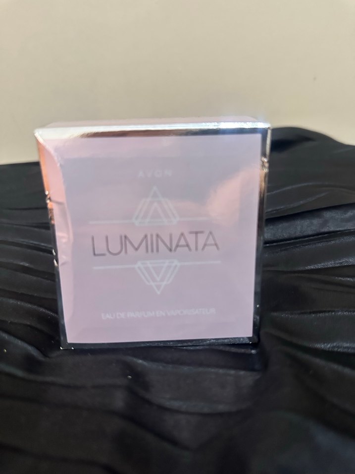 Avon Luminata Eau de Parfum 50ml Kadın Parfümü - Görsel 3