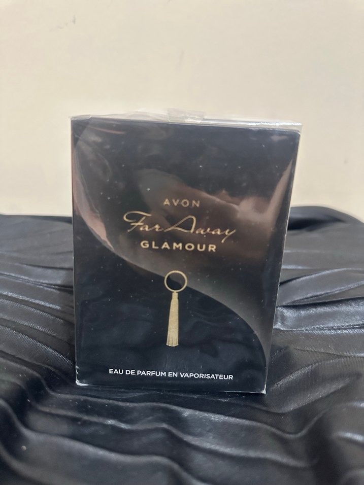 Avon Far Away Glamour Kadın Parfümü 50 ml - Görsel 3