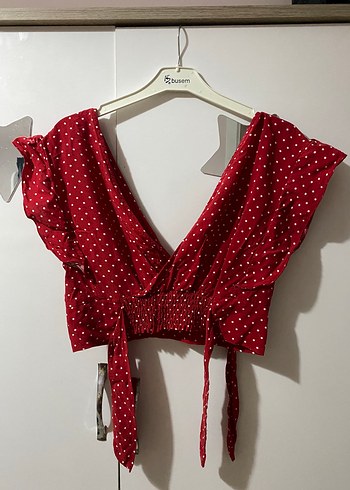 40 Beden kırmızı Renk Kırmızı Puantiyeli Mini Fırfırlı V Yakalı Bluz