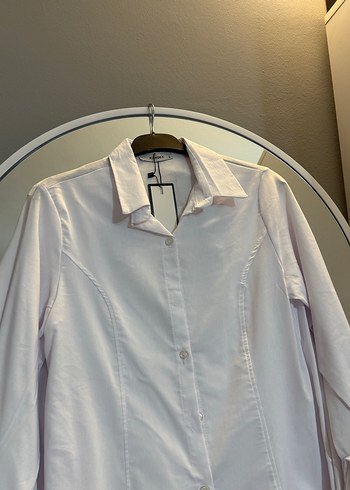 Düğmeli Beyaz Kadın uzun Kollu Gömlek belden oturtmalı - Görsel 3