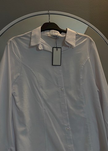 Düğmeli Beyaz Kadın uzun Kollu Gömlek belden oturtmalı - Görsel 4