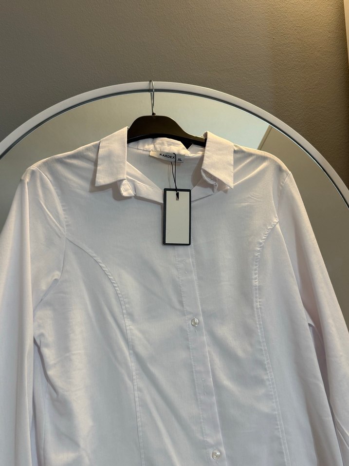 Düğmeli Beyaz Kadın uzun Kollu Gömlek belden oturtmalı - Görsel 5