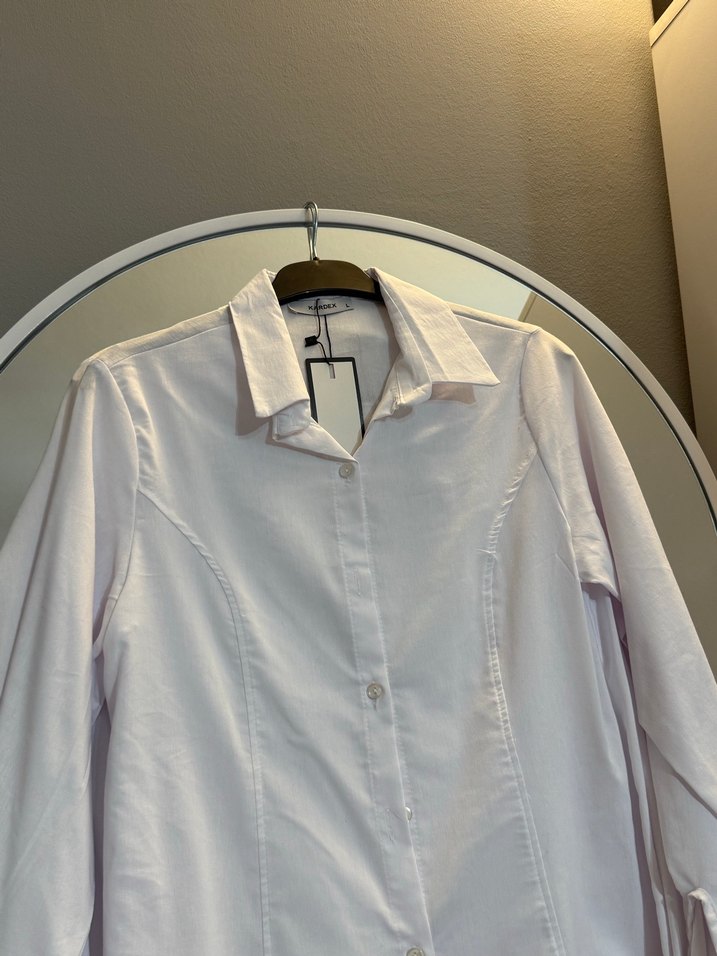 Düğmeli Beyaz Kadın uzun Kollu Gömlek belden oturtmalı - Görsel 3