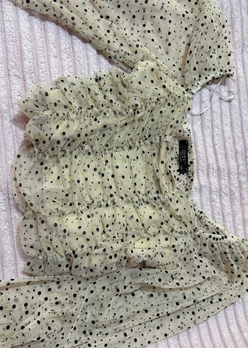 Puantiyeli Fırfırlı Mini Bluz - Görsel 3