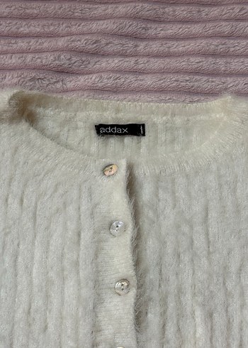 Düğmeli Beyaz Triko Kadın Hırka - Görsel 2