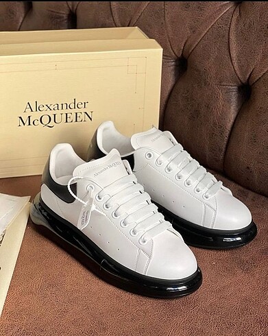 Alexander mcquen