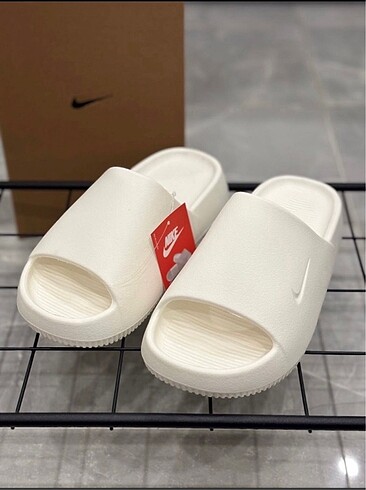 Nike calm slide