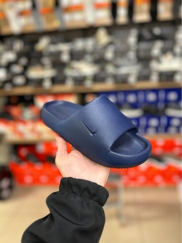 Nike calm slide