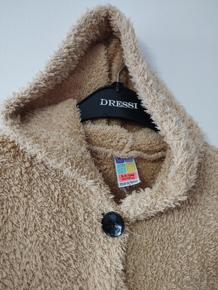 Kapüşonlu Düğmeli camel renkli Kız Ceketi - Görsel 4