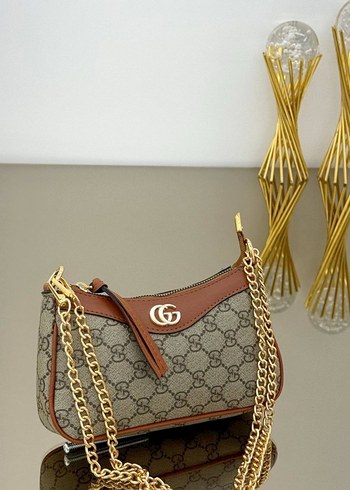 Gucci Zincirli small kol çantası