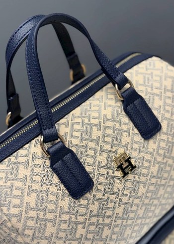  Beden TOMMY HILFIGER