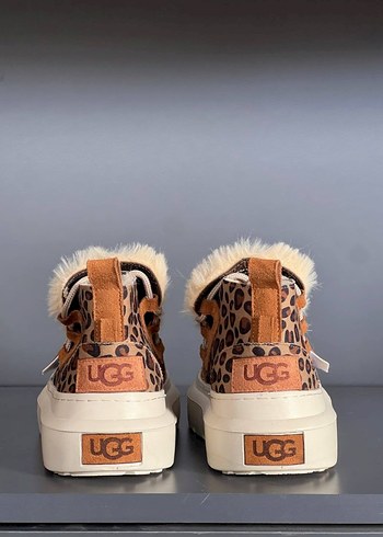 38 Beden kahverengi Renk UGG Kürklü Leopar Desenli Kadın Bot