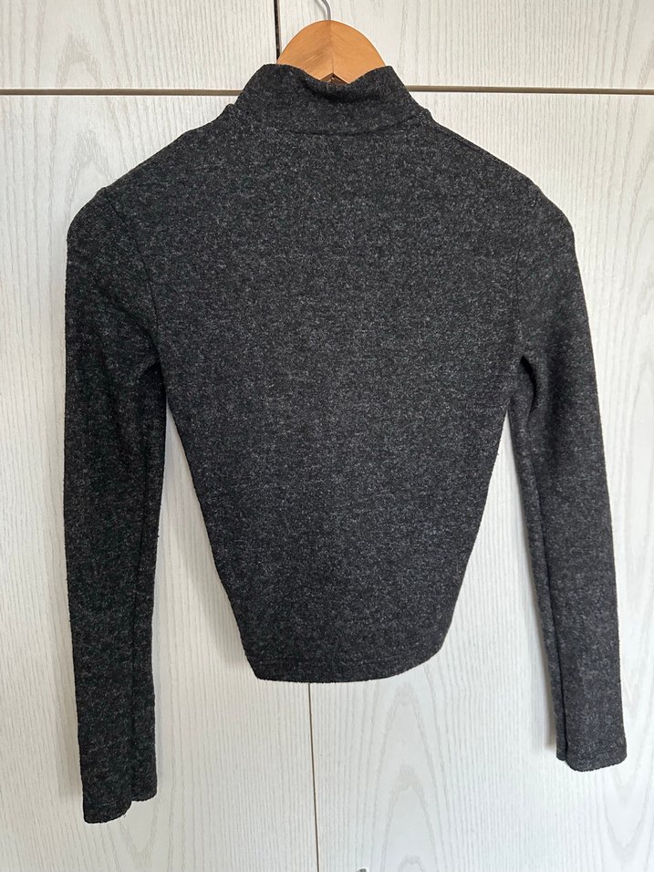 Yüksek Yakalı önü büzgülü koyu Gri Triko Kadın Kazak - Görsel 2