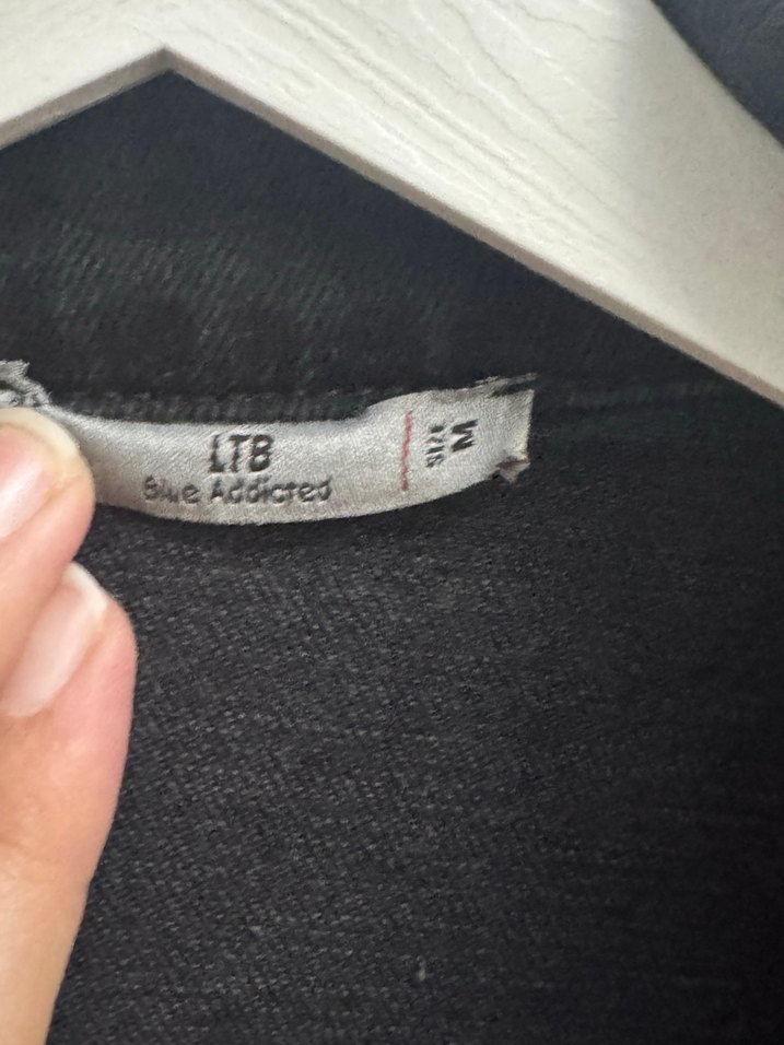 Siyah Düğmeli erkek Kot Ceket - Görsel 5