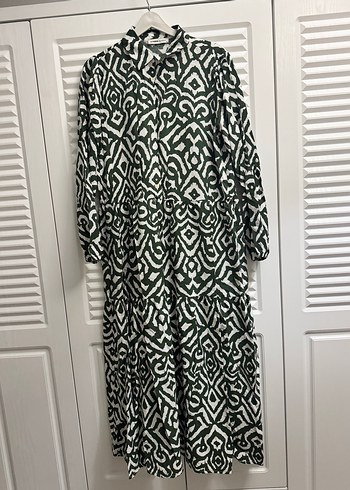 LC Waikiki Classic Yeşil Desenli Uzun Kollu elbise - Görsel 3