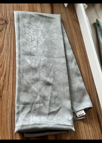 Gri Kadın Şal - Rahat ve Şık - Görsel 2