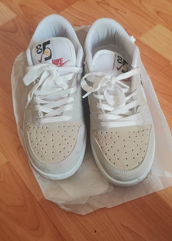 Beyaz Nike Spor Ayakkabı