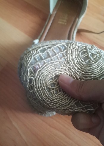 Diğer Bej Yılan Desenli Bohem Dolgu Topuklu Sandalet