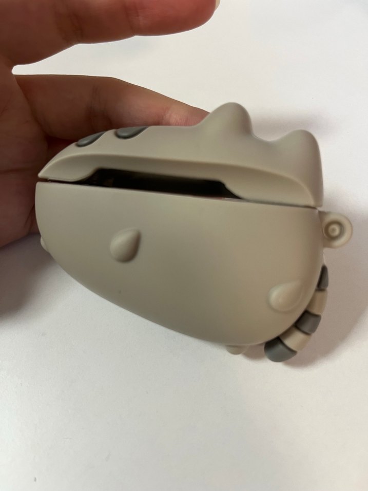 Gri Kedi Figürlü Airpods Kılıfı - Görsel 3