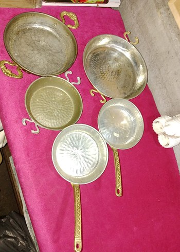 Parlak Altın Renkli Bakır Tava Seti 350-450 TL tanesi