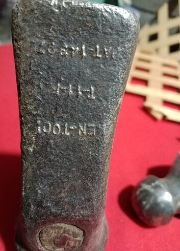 Beden Antika damgalı çekiç tanesi