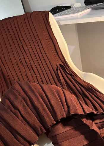 Kahverengi Pilili Uzun Kadın Etek - Görsel 3