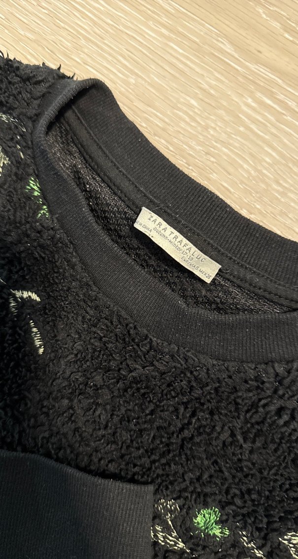 Çiçek Desenli Kadın Peluş Kazak - Görsel 3