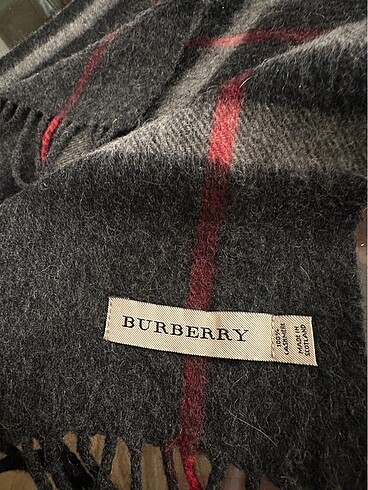  Beden ORJİNAL BURBERY KAŞE ATKI