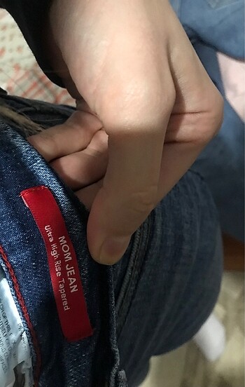 Tommy Hilfiger Bayan Tommy hilfiger mom jean ????