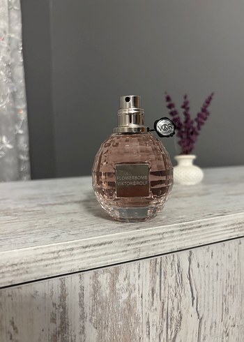 Beden Flowerbomb 50ml Edt Kadın Parfümü