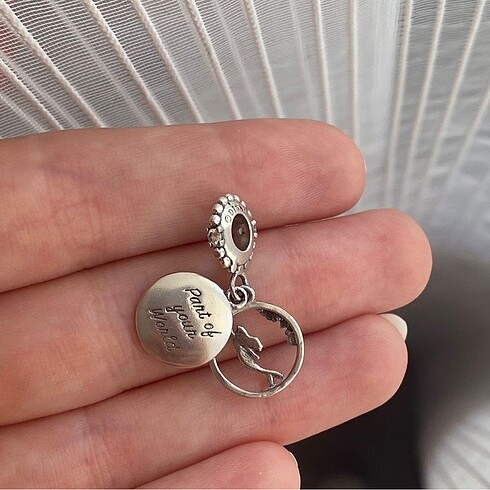 Beden Pandora ariel charm