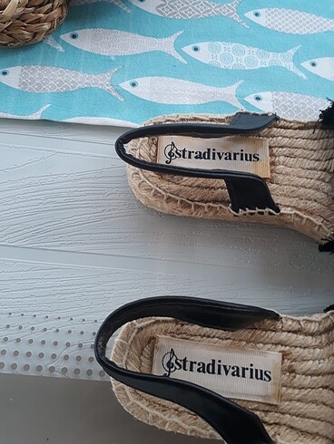 36 Beden lacivert Renk Stradivarius Jüt Sandalet.(Orjinal Ürün)