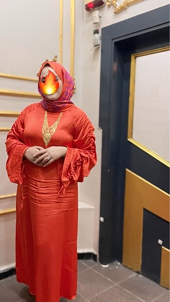 Diğer Saten Kolu büzgülü nar çiçeği elbisesi