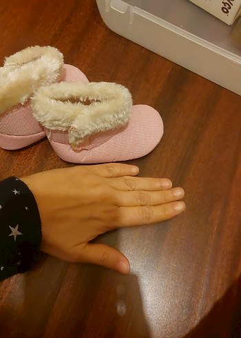 Kızlar için Pembe Kürklü Sıcak Terlik - Görsel 3