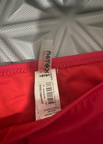 Siyah Askılı ve Kırmızı Mini Bikini - Görsel 7