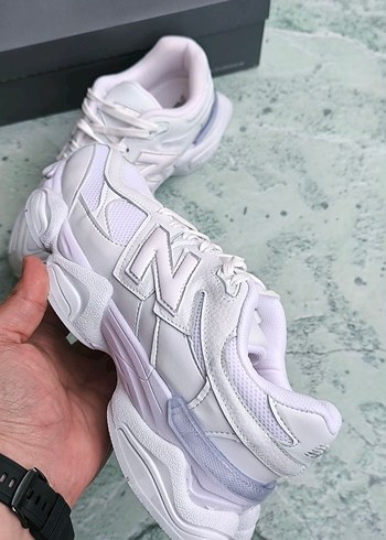 43 Beden beyaz Renk New Balance 9060 Spor Ayakkabı ithal