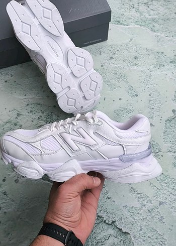 42 Beden beyaz Renk New Balance 9060 Spor Ayakkabı