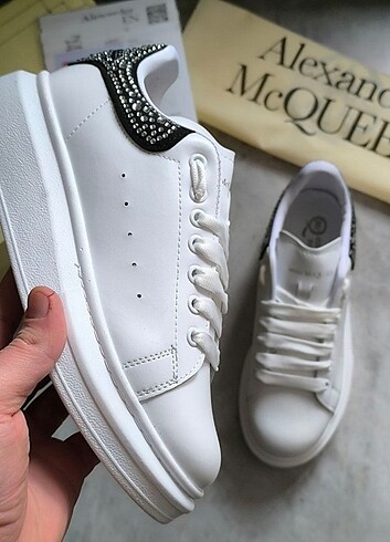 Alexander McQueen Alexander Mcqueen spor ayakkabı ithal